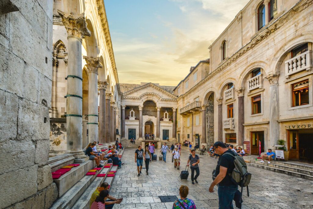 Peristyle Square © Shutterstock