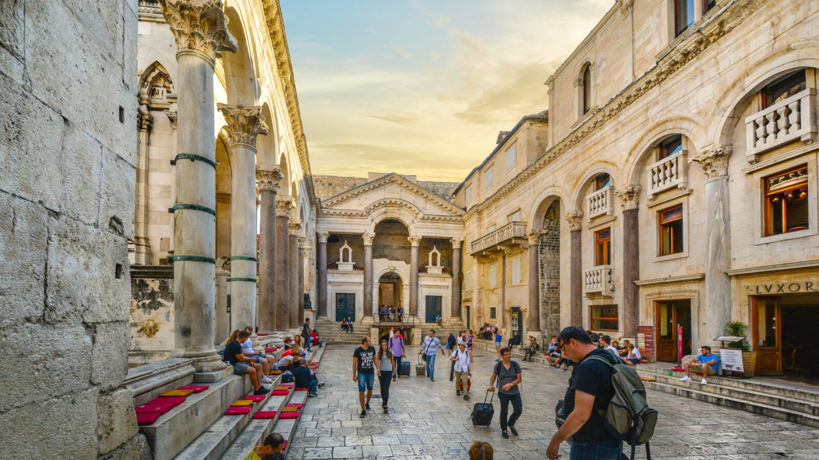 Peristyle Square © Shutterstock