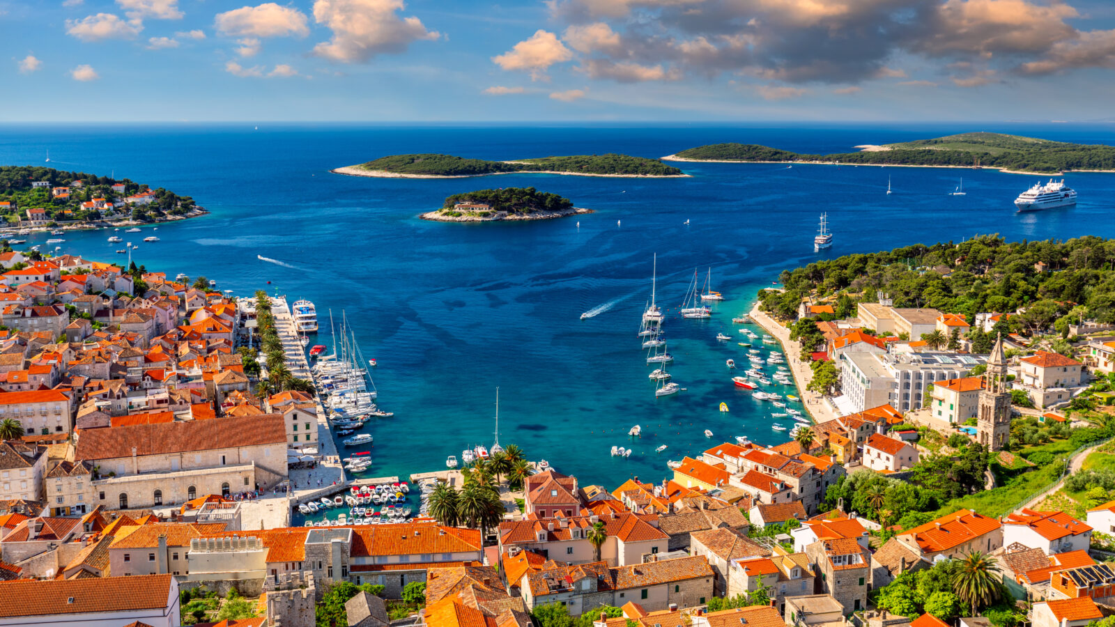 Adriatische zee vanuit Hvar, Kroatië ©Shutterstock_1344247865